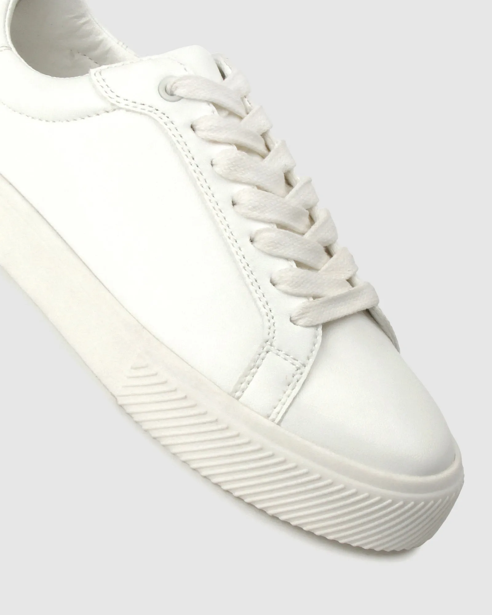 STROLL Classic Vegan Sneakers