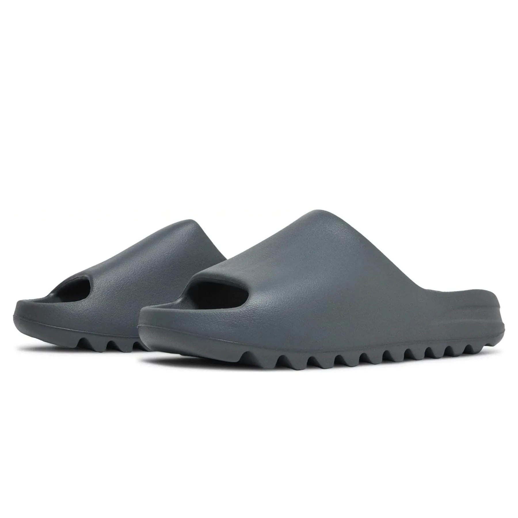 YEEZY SLIDES SLATE GREY